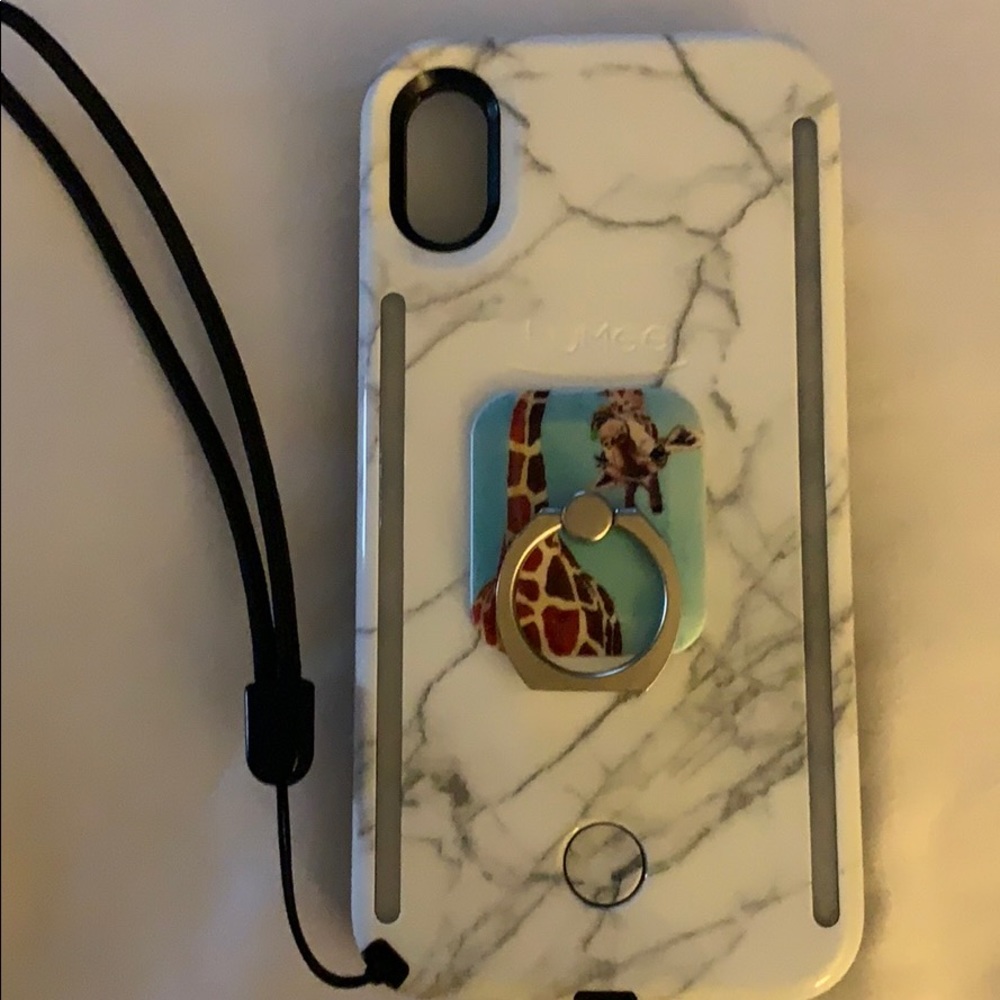I phone x lighted selfie case with giraffe ring.